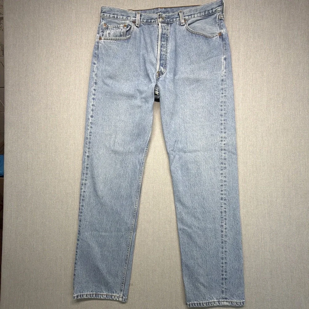 VTG Levis‎ 501 Jeans Made In USA Button Fly Mens 38x34 (Fits 36x32)